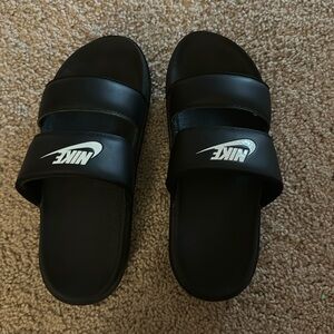 Nike Black Slides